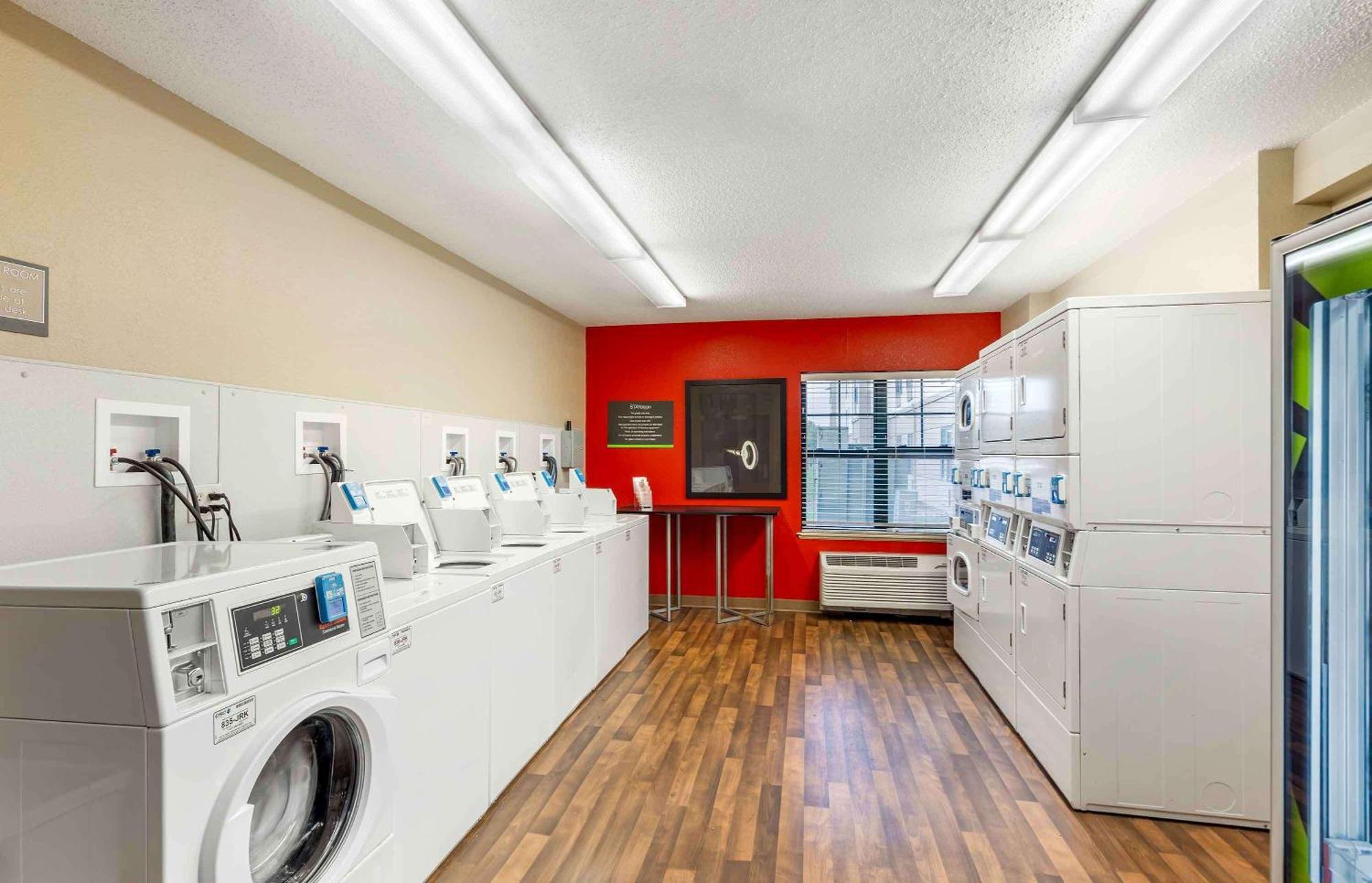 Extended Stay America Select Suites - Chicago - Naperville - West Ngoại thất bức ảnh