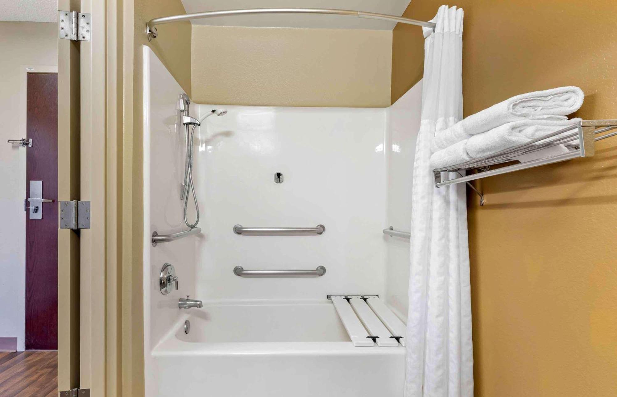 Extended Stay America Select Suites - Chicago - Naperville - West Ngoại thất bức ảnh