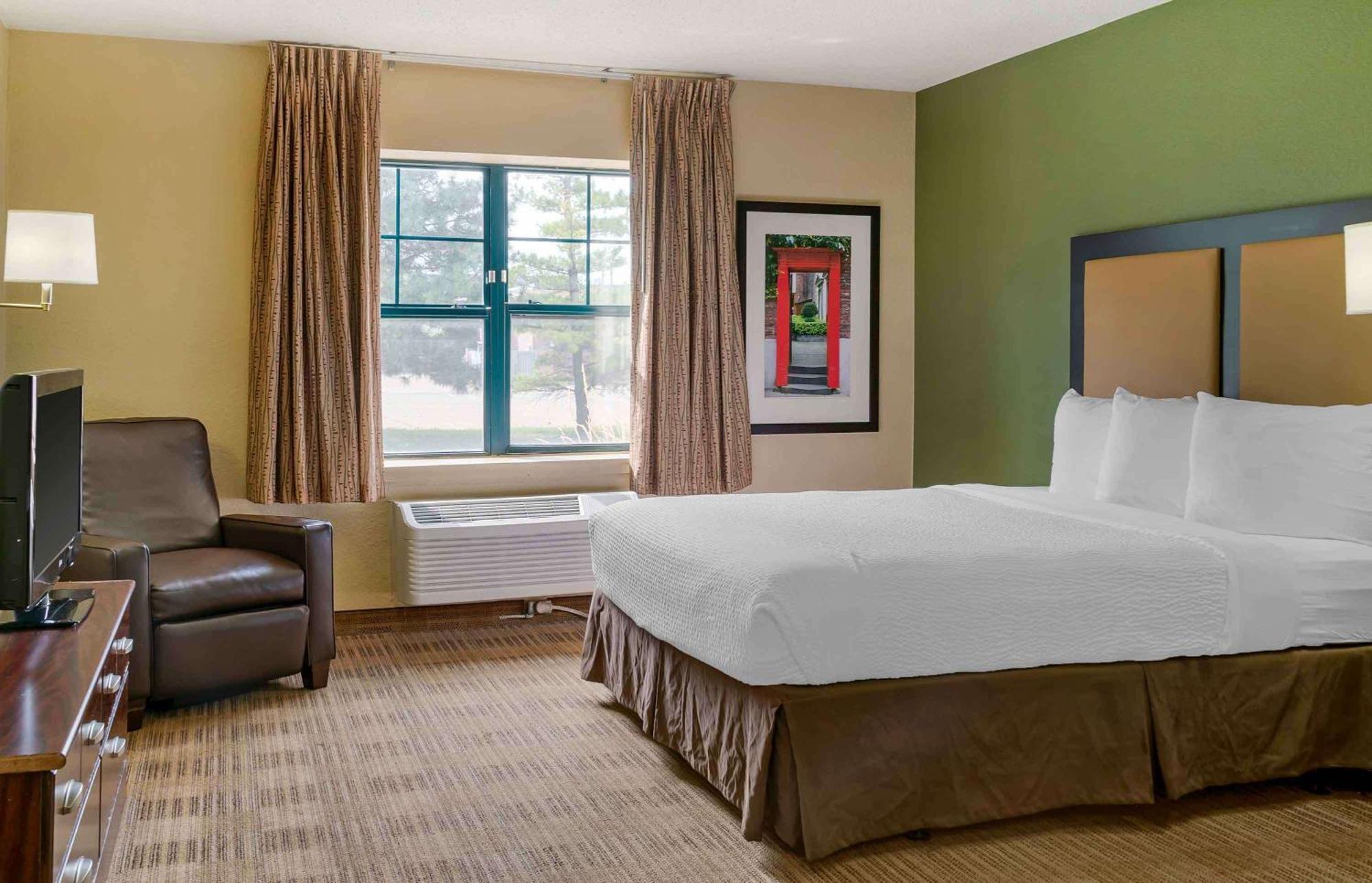 Extended Stay America Select Suites - Chicago - Naperville - West Ngoại thất bức ảnh